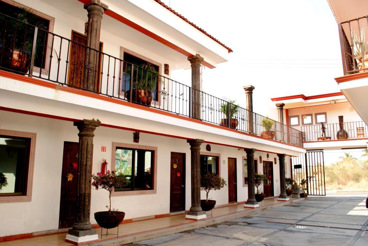 Hotel Maya 2012 Amacuzac 外观 照片